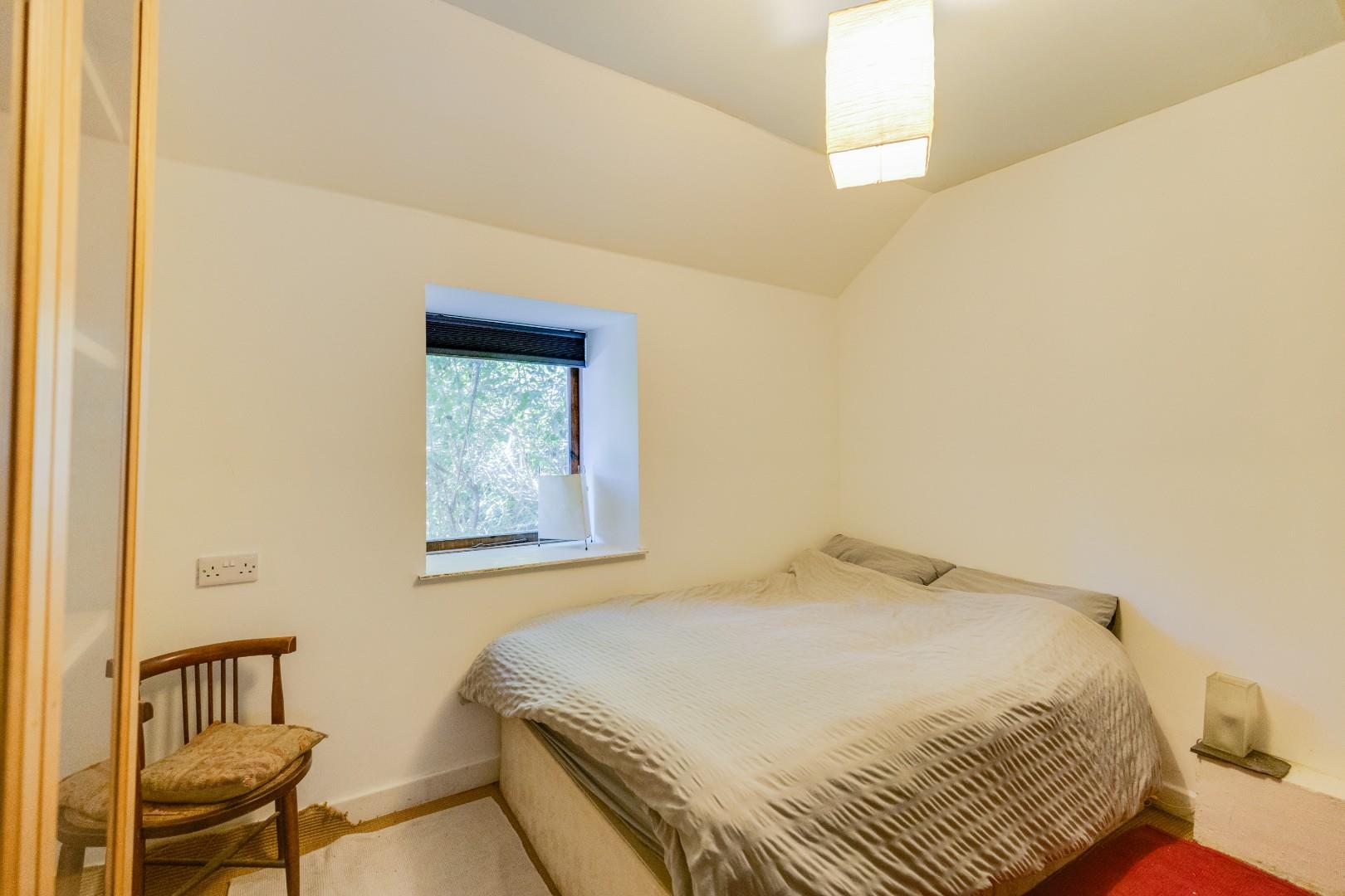Gelliwrgan Farm, Gelli Wrgan Road, Ynysbwl, Pontypridd, CF37 3PG